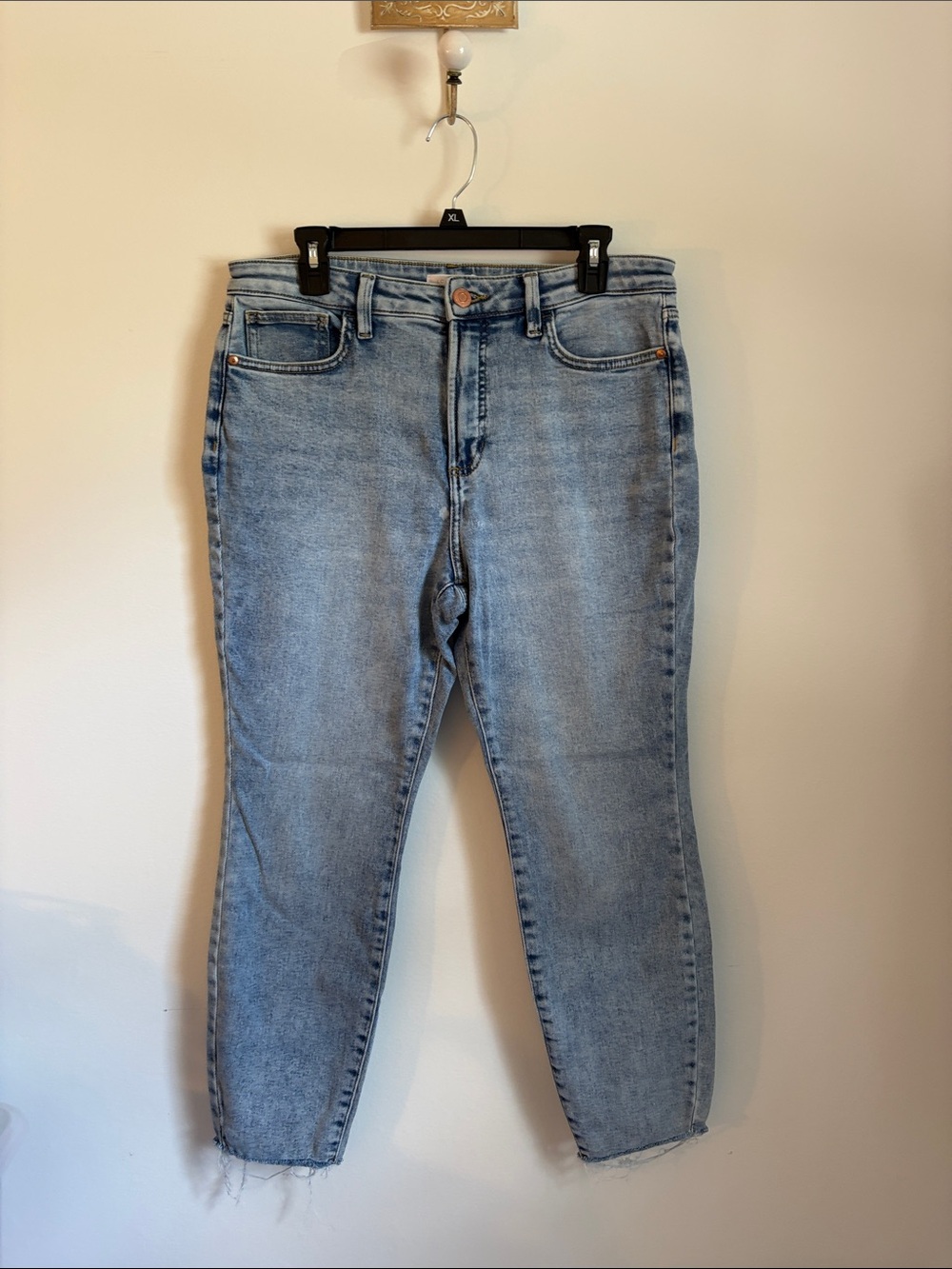 LC Lauren Conrad Light Blue Ankle Crop Jeans